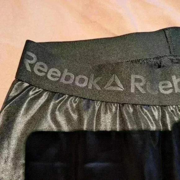 Brand  new in bag size small Reebok dance Capri pants black harem pants - Picture 6 of 8